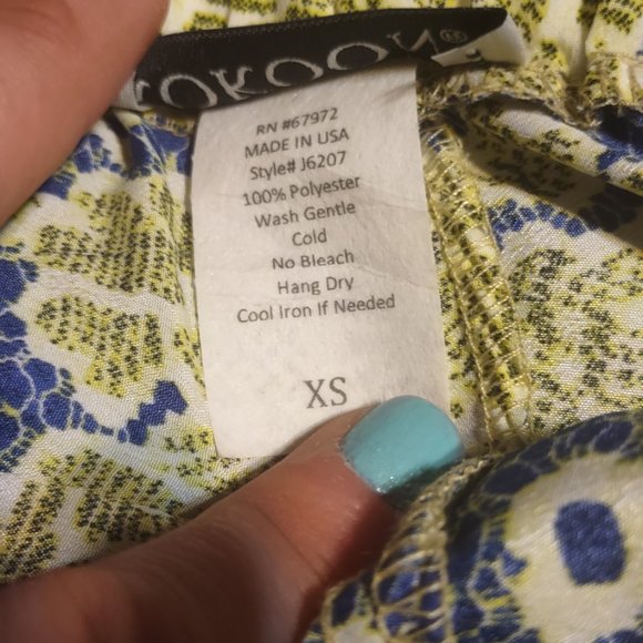 Xs polyester women's shorts - Picture 2 of 2